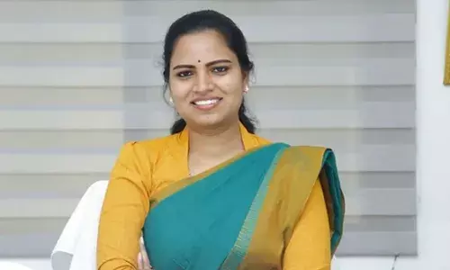 Vidadala Rajani : విడుదల రజినీ అక్రమాలు.. డిజిటల్ బుక్ లో మరో ఫిర్యాదు Vidadala Rajani : విడుదల రజినీ అక్రమాలు.. డిజిటల్ బుక్ లో మరో ఫిర్యాదు