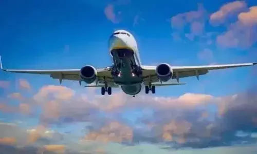 Air Ticket Prices : చివరి నిమిషంలో బుక్ చేసినా ఒకే ధర.. మధ్యతరగతి ప్రజలకు అలయన్స్ ఎయిర్ బంపర్ ఆఫర్. Air Ticket Prices : చివరి నిమిషంలో బుక్ చేసినా ఒకే ధర.. మధ్యతరగతి ప్రజలకు అలయన్స్ ఎయిర్ బంపర్ ఆఫర్.