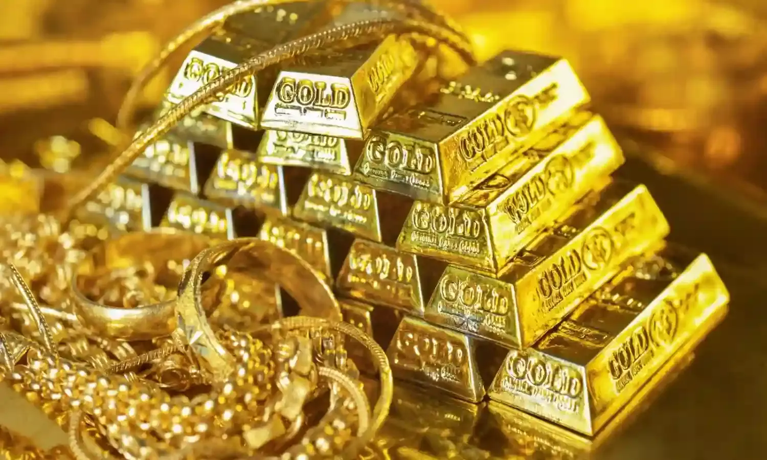Gold : బంగారమా? డిజిటల్ గోల్డా? దేనిలో పెట్టుబడి పెడితే ఎక్కువ లాభం. Gold : బంగారమా? డిజిటల్ గోల్డా? దేనిలో పెట్టుబడి పెడితే ఎక్కువ లాభం.