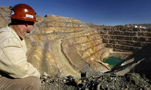 Rare Earth : చైనా గుత్తాధిపత్యానికి బ్రేక్.. భారత్, యూరప్ వైపు చూస్తున్న అగ్రరాజ్యం అమెరికా. Rare Earth : చైనా గుత్తాధిపత్యానికి బ్రేక్.. భారత్, యూరప్ వైపు చూస్తున్న అగ్రరాజ్యం అమెరికా.