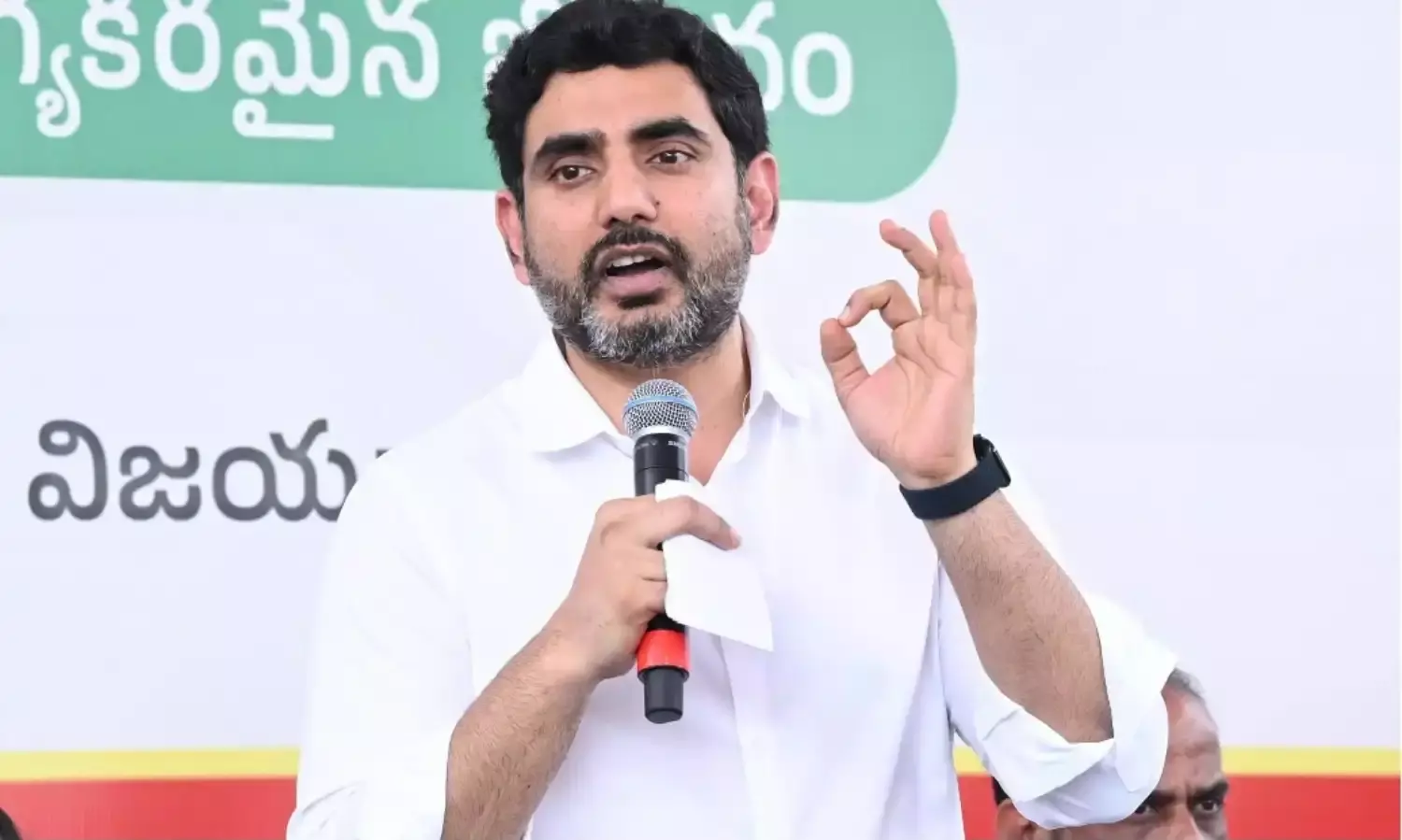Nara Lokesh : లోకేష్ నిజమైన నాయకత్వం.. ఇది కదా కావాల్సింది.. Nara Lokesh : లోకేష్ నిజమైన నాయకత్వం.. ఇది కదా కావాల్సింది..