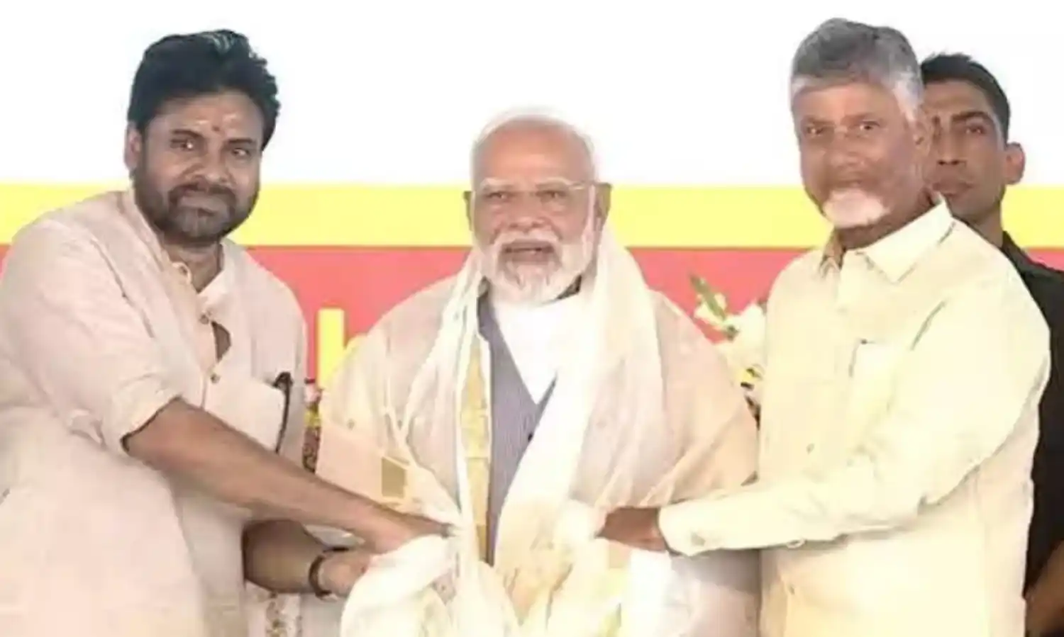 CBN: ప్రధాని మోదీ సమక్షంలో చంద్రబాబు కీలక వ్యాఖ్యలు CBN: ప్రధాని మోదీ సమక్షంలో చంద్రబాబు కీలక వ్యాఖ్యలు