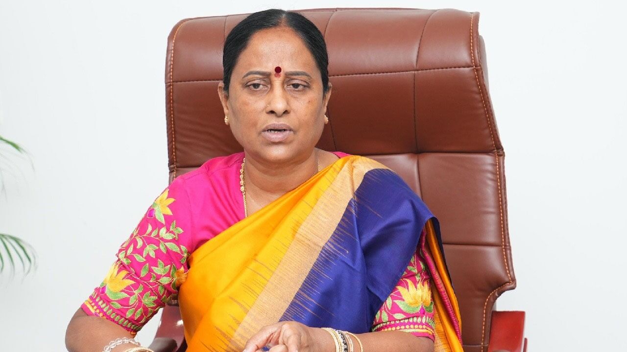 Surekha : కాంగ్రెస్ లో మంత్రి సురేఖ పంచాయితీ.. పవర్ తగ్గిస్తారా..?