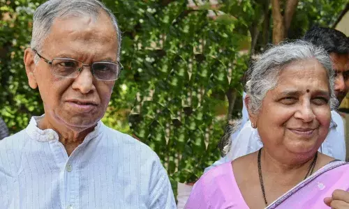 Karnataka: సామాజిక-ఆర్థిక సర్వేలో పాల్గొనడం స్వచ్ఛందం.. హైకోర్టు వ్యాఖ్యలతో నారాయణమూర్తి దంపతులు.. Karnataka: సామాజిక-ఆర్థిక సర్వేలో పాల్గొనడం స్వచ్ఛందం.. హైకోర్టు వ్యాఖ్యలతో నారాయణమూర్తి దంపతులు..