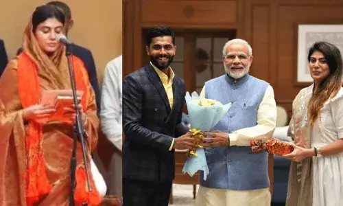 గుజరాత్ క్యాబినెట్ మంత్రిగా క్రికెటర్ భార్య ప్రమాణ స్వీకారం