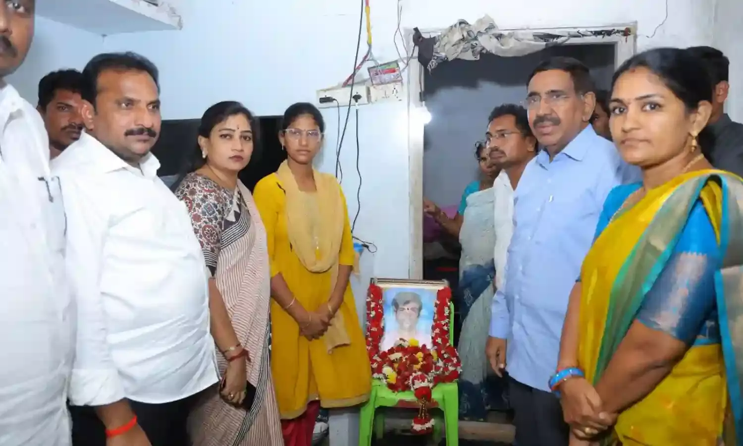 Andhra Pradesh : కందుకూరు ఘటనలో అసలు నిజాలు.. వైసీపీ ఫేక్ ప్రచారం Andhra Pradesh : కందుకూరు ఘటనలో అసలు నిజాలు.. వైసీపీ ఫేక్ ప్రచారం