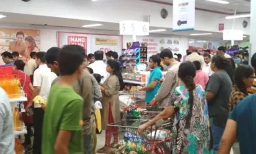 Diwali Sales : ఆరు లక్షల కోట్లు.. సరికొత్త రికార్డు క్రియేట్ చేసిన దీపావళి అమ్మకాలు. Diwali Sales : ఆరు లక్షల కోట్లు.. సరికొత్త రికార్డు క్రియేట్ చేసిన దీపావళి అమ్మకాలు.