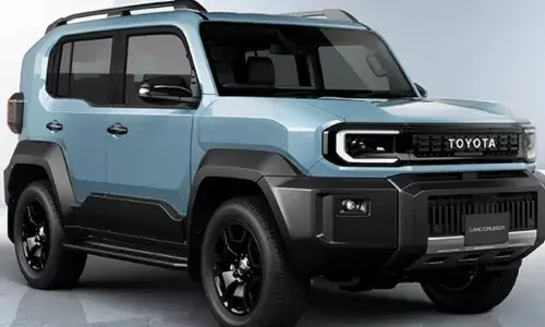 Toyota : టయోటా ల్యాండ్ క్రూయిజర్ కొత్త మోడల్ వచ్చేసింది.. ఫస్ట్ ఈ దేశంలోనే రిలీజ్. Toyota : టయోటా ల్యాండ్ క్రూయిజర్ కొత్త మోడల్ వచ్చేసింది.. ఫస్ట్ ఈ దేశంలోనే రిలీజ్.
