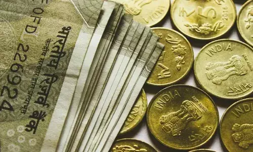 PPF Scheme : ఈ స్కీమ్ ద్వారా 15 ఏళ్లలో రూ. 40 లక్షలకు పైగా ఆదాయం.. ప్రతి నెలా ఎంత కట్టాలి? PPF Scheme : ఈ స్కీమ్ ద్వారా 15 ఏళ్లలో రూ. 40 లక్షలకు పైగా ఆదాయం.. ప్రతి నెలా ఎంత కట్టాలి?