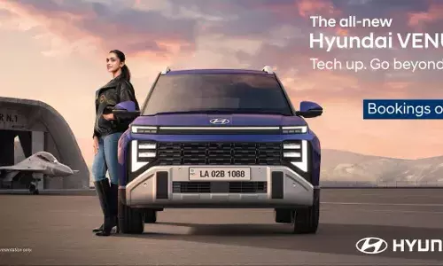 Hyundai Venue : టాటా నెక్సాన్ కు గట్టి పోటీ.. రూ.25,000తో హుందాయ్ వెన్యూ ఇంటికి తెచ్చుకోండి. Hyundai Venue : టాటా నెక్సాన్ కు గట్టి పోటీ.. రూ.25,000తో హుందాయ్ వెన్యూ ఇంటికి తెచ్చుకోండి.