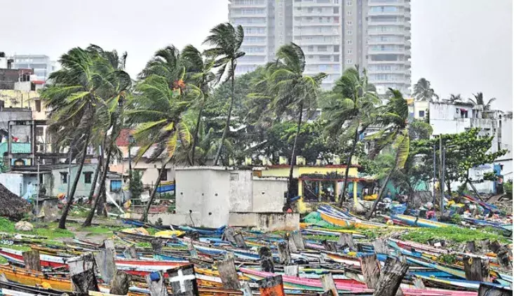 AP: ఏపీ దిశగా దూసుకొస్తున్న రాకాసి తుఫాను