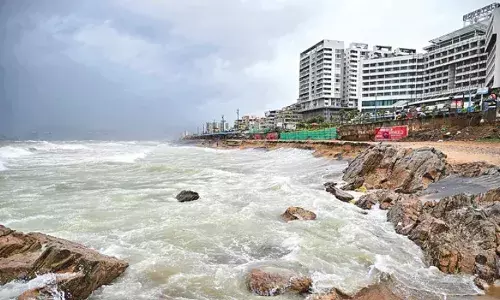 AP: నేడు భారీ వర్షాలు.. బయటకు రావొద్దని హెచ్చరిక