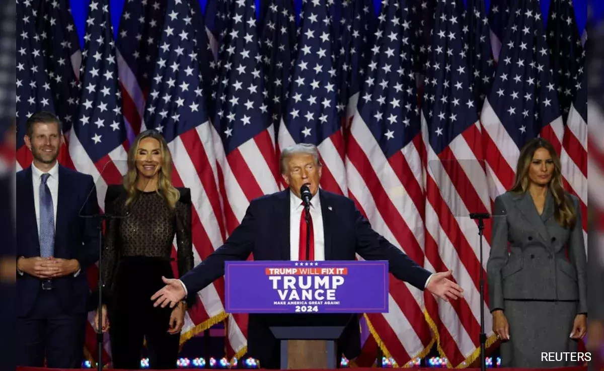 Trump: మూడోసారి అధ్యక్ష ఎన్నికల్లో పోటీ చేస్తానని ట్రంప్ మరోసారి సంచలన ప్రకటన Trump: మూడోసారి అధ్యక్ష ఎన్నికల్లో పోటీ చేస్తానని ట్రంప్ మరోసారి సంచలన ప్రకటన