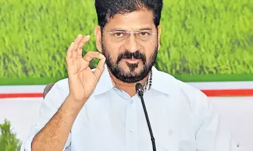 REVANTH: మొంథా తుఫాన్‌తో రైతులు నష్టపోవద్దు: సీఎం రేవంత్