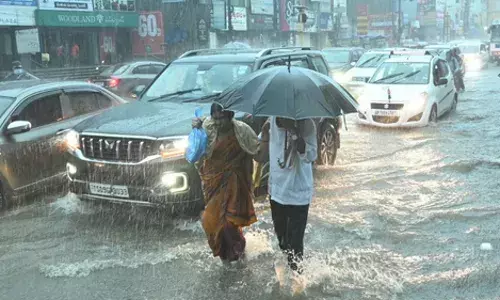 TG: వర్షం తగ్గినా... వరద తగ్గలేదు