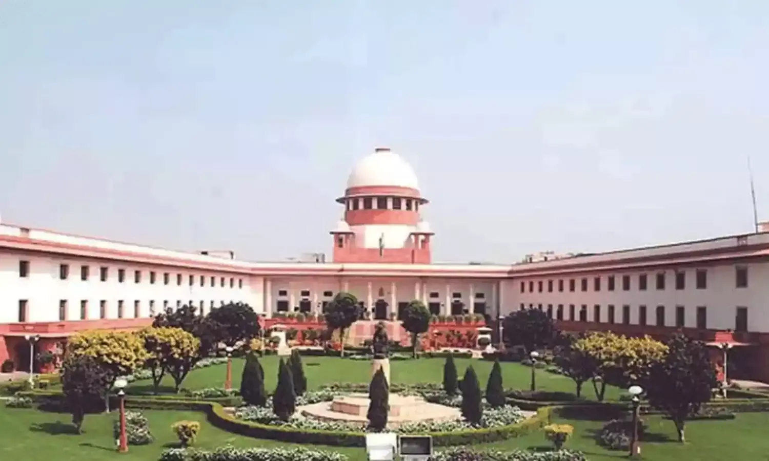 Chennai: పోక్సో కేసు.. శిక్షను రద్దు చేసిన సుప్రీం కోర్టు.. Chennai: పోక్సో కేసు.. శిక్షను రద్దు చేసిన సుప్రీం కోర్టు..