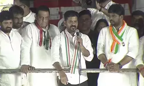 REVANTH: సానుభూతితో ఓట్లు దండుకునే యత్నం