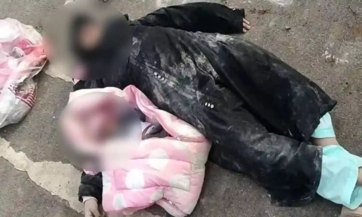 ACCIDENT: చేవెళ్లలో ఘోర రోడ్డు ప్రమాదం.. 24కి చేరిన మృతులు ACCIDENT: చేవెళ్లలో ఘోర రోడ్డు ప్రమాదం.. 24కి చేరిన మృతులు