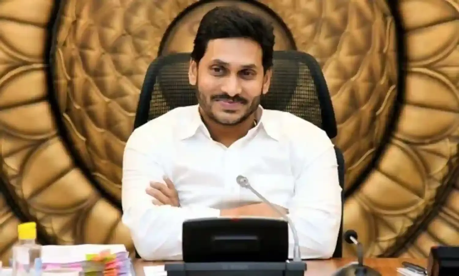 YCP : జగన్ ను పట్టించుకోని వైసీపీ నేతలు.. అయ్యో పాపం