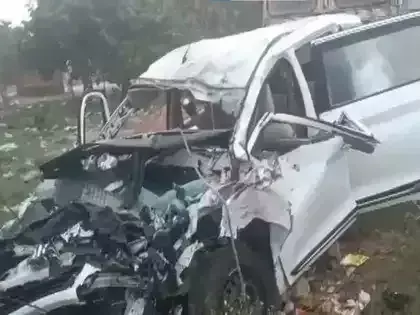 Road Accident : ఘోర రోడ్డు ప్రమాదం.. ఆరుగురు మృతి Road Accident : ఘోర రోడ్డు ప్రమాదం.. ఆరుగురు మృతి