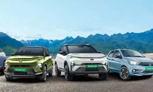 Tata Motors : టాటా ఈవీ కార్లపై బంపర్ ఆఫర్.. దీపావళి తర్వాత కూడా రూ.1.30 లక్షల వరకు డిస్కౌంట్. Tata Motors : టాటా ఈవీ కార్లపై బంపర్ ఆఫర్.. దీపావళి తర్వాత కూడా రూ.1.30 లక్షల వరకు డిస్కౌంట్.