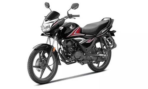 Honda : హీరో కాదు.. హోండా హవా.. ఒక్క నెలలో 6.50 లక్షల టూ వీలర్లు అమ్మి సరికొత్త రికార్డు. Honda : హీరో కాదు.. హోండా హవా.. ఒక్క నెలలో 6.50 లక్షల టూ వీలర్లు అమ్మి సరికొత్త రికార్డు.