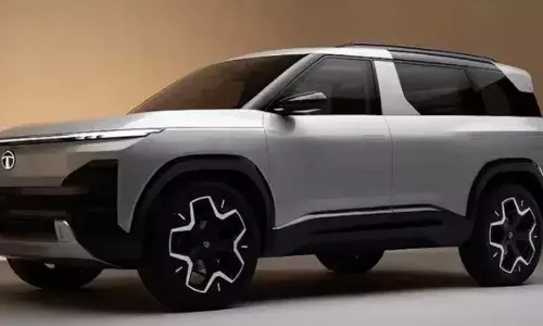 Tata Sierra : అద్భుతమైన లుక్, అదిరిపోయే ఫీచర్లతో..1990ల జ్ఞాపకాలను నవంబర్ 25న టాటా తెచ్చేస్తోంది. Tata Sierra : అద్భుతమైన లుక్, అదిరిపోయే ఫీచర్లతో..1990ల జ్ఞాపకాలను నవంబర్ 25న టాటా తెచ్చేస్తోంది.