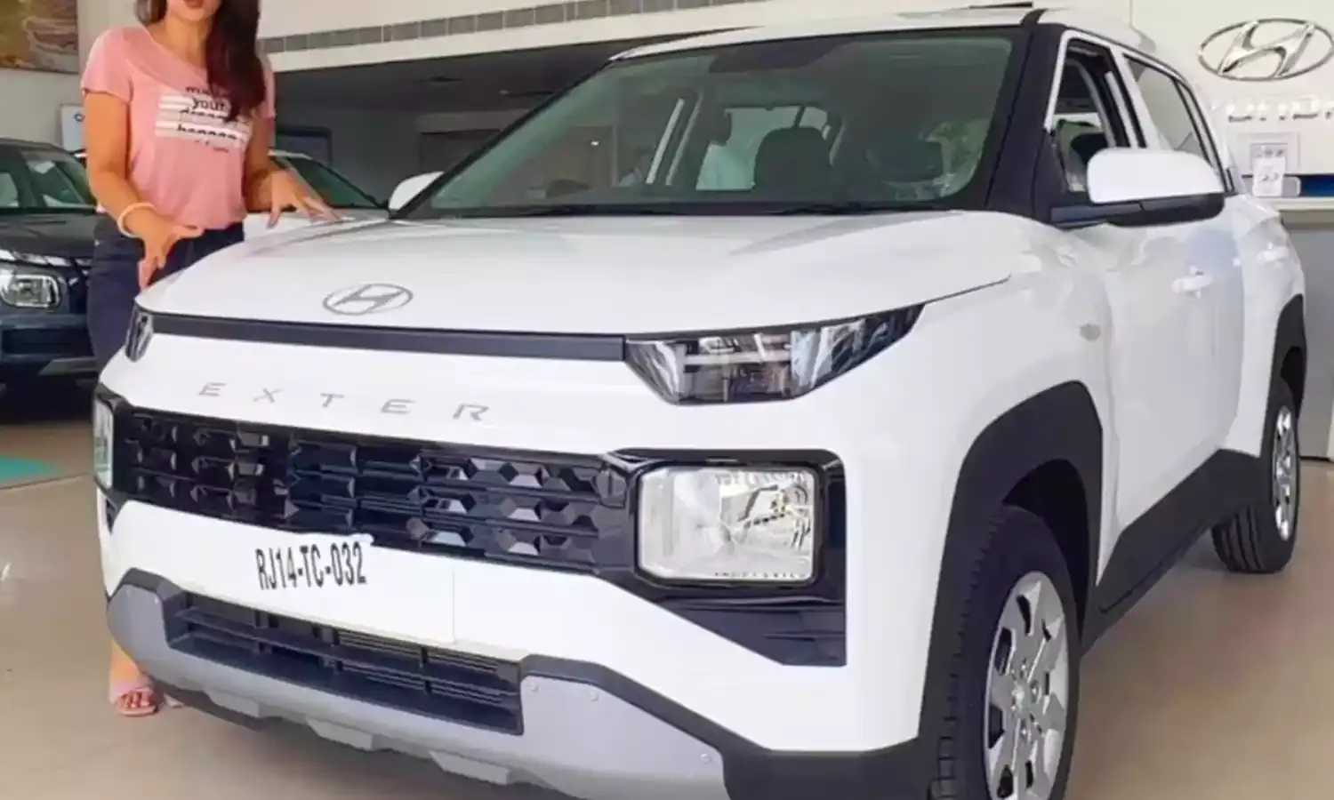 Hyundai Exter : హ్యుందాయ్ ఎక్స్టర్ పై భారీ తగ్గింపు.. సన్రూఫ్, డాష్క్యామ్ ఫీచర్లతో బెస్ట్ ఆఫర్. Hyundai Exter : హ్యుందాయ్ ఎక్స్టర్ పై భారీ తగ్గింపు.. సన్రూఫ్, డాష్క్యామ్ ఫీచర్లతో బెస్ట్ ఆఫర్.