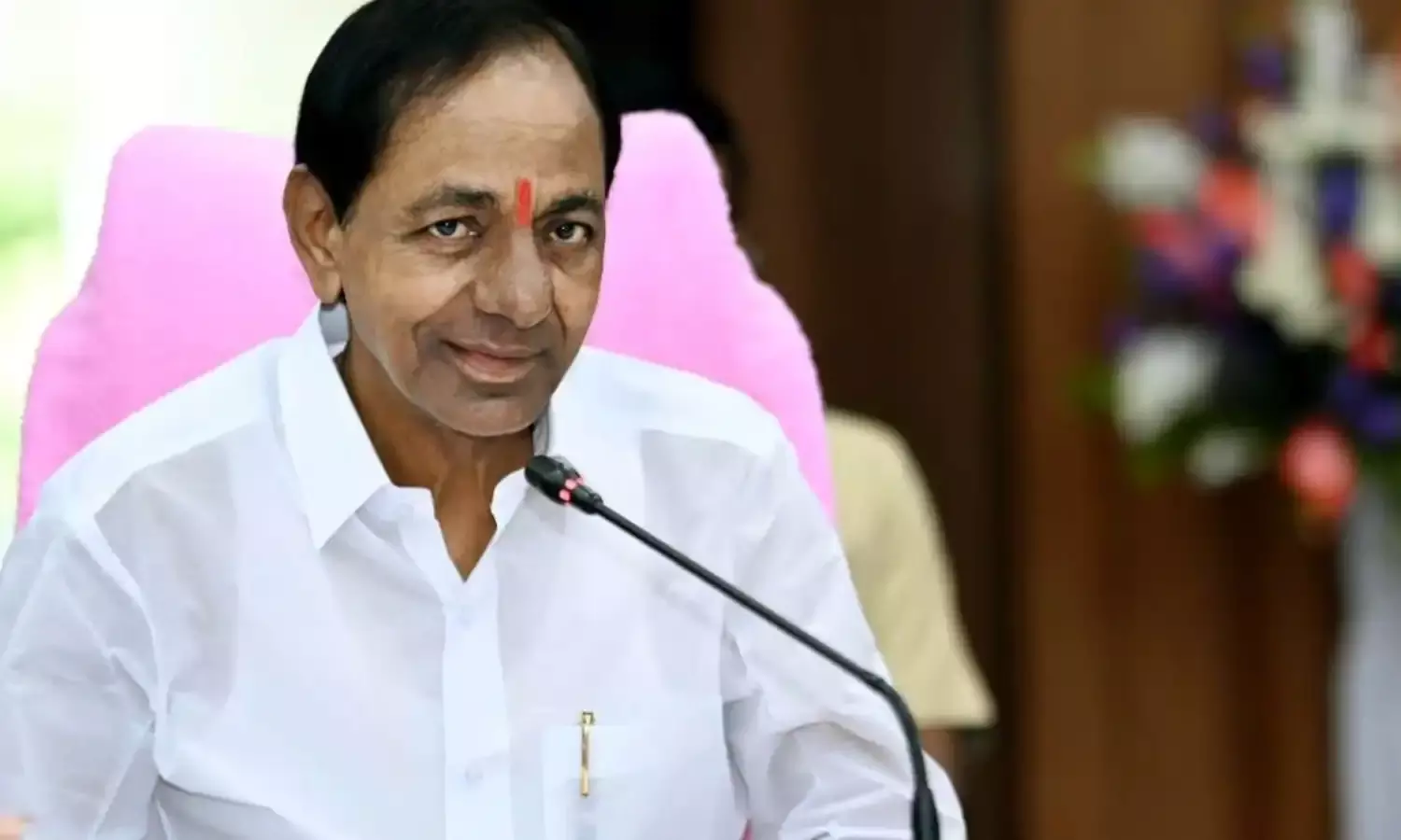 KCR : కెసిఆర్ బయటకు రాకపోతే నష్టమే..? KCR : కెసిఆర్ బయటకు రాకపోతే నష్టమే..?