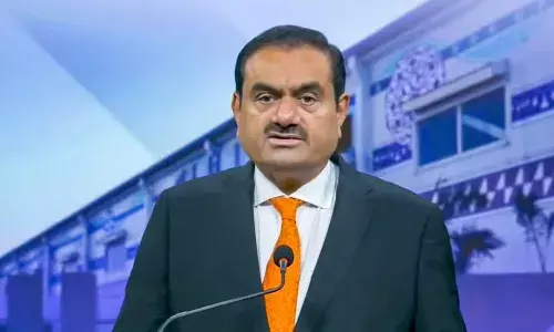 Adani Group : ఏపీకి అదానీ బంపర్ ఆఫర్.. కొత్తగా రూ.లక్ష కోట్లు పెట్టుబడి. Adani Group : ఏపీకి అదానీ బంపర్ ఆఫర్.. కొత్తగా రూ.లక్ష కోట్లు పెట్టుబడి.