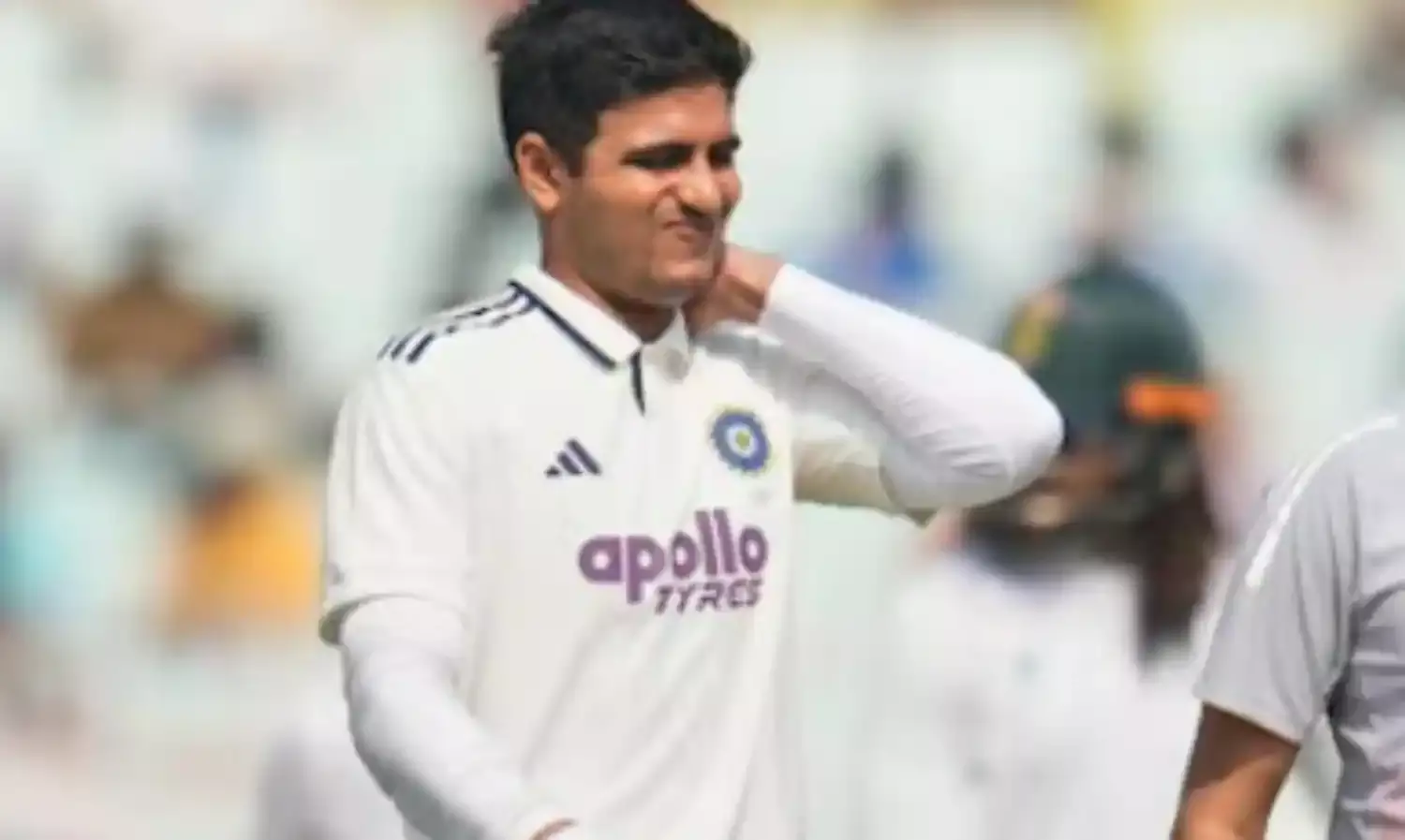 GILL: ఐసీయూలో శుభ్మన్ గిల్..! GILL: ఐసీయూలో శుభ్మన్ గిల్..!