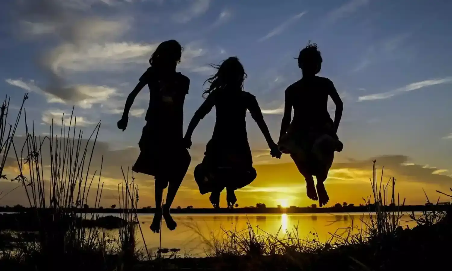 Top Investment Schemes : బెస్ట్ ఇన్వెస్ట్మెంట్ స్కీమ్స్..మీ పిల్లల్ని కోటీశ్వరులను చేసే స్కీమ్స్ ఇవే. Top Investment Schemes : బెస్ట్ ఇన్వెస్ట్మెంట్ స్కీమ్స్..మీ పిల్లల్ని కోటీశ్వరులను చేసే స్కీమ్స్ ఇవే.