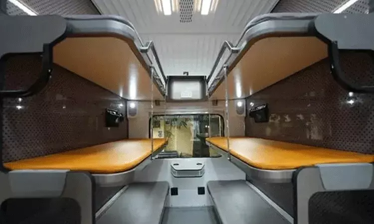 జనవరిలో వందే భారత్ స్లీపర్ రైళ్లు ప్రారంభం: మొదటి సెమీ-హై-స్పీడ్ 180 కి.మీ.