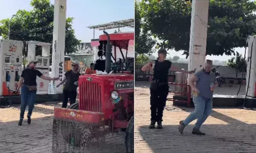 Rajasthan: పెట్రోల్ బంక్ వద్ద విదేశీ పర్యాటకుల సందడి.. చునారి పాటకు స్టెప్పులేస్తూ..