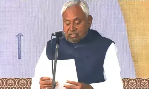 Bihar: ముఖ్యమంత్రిగా నితీష్ కుమార్ పదవ సారి ప్రమాణ స్వీకారం.. Bihar: ముఖ్యమంత్రిగా నితీష్ కుమార్ పదవ సారి ప్రమాణ స్వీకారం..