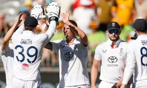 The Ashes: 132 పరుగులకే కుప్పకూలిన ఆస్ట్రేలియా