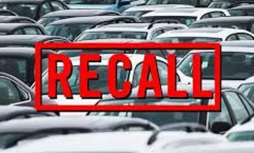Car Recall : కార్ రీకాల్ అంటే ఏమిటి? ఎందుకు చేస్తారు? పూర్తి ప్రక్రియ, మీరు చేయాల్సింది ఇదే Car Recall : కార్ రీకాల్ అంటే ఏమిటి? ఎందుకు చేస్తారు? పూర్తి ప్రక్రియ, మీరు చేయాల్సింది ఇదే