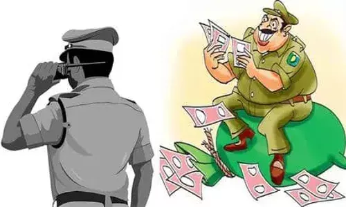 Andhra Pradesh : జైళ్లశాఖలో అవినీతి ఆఫీసర్.. కోట్ల నిధులు స్వాహా..