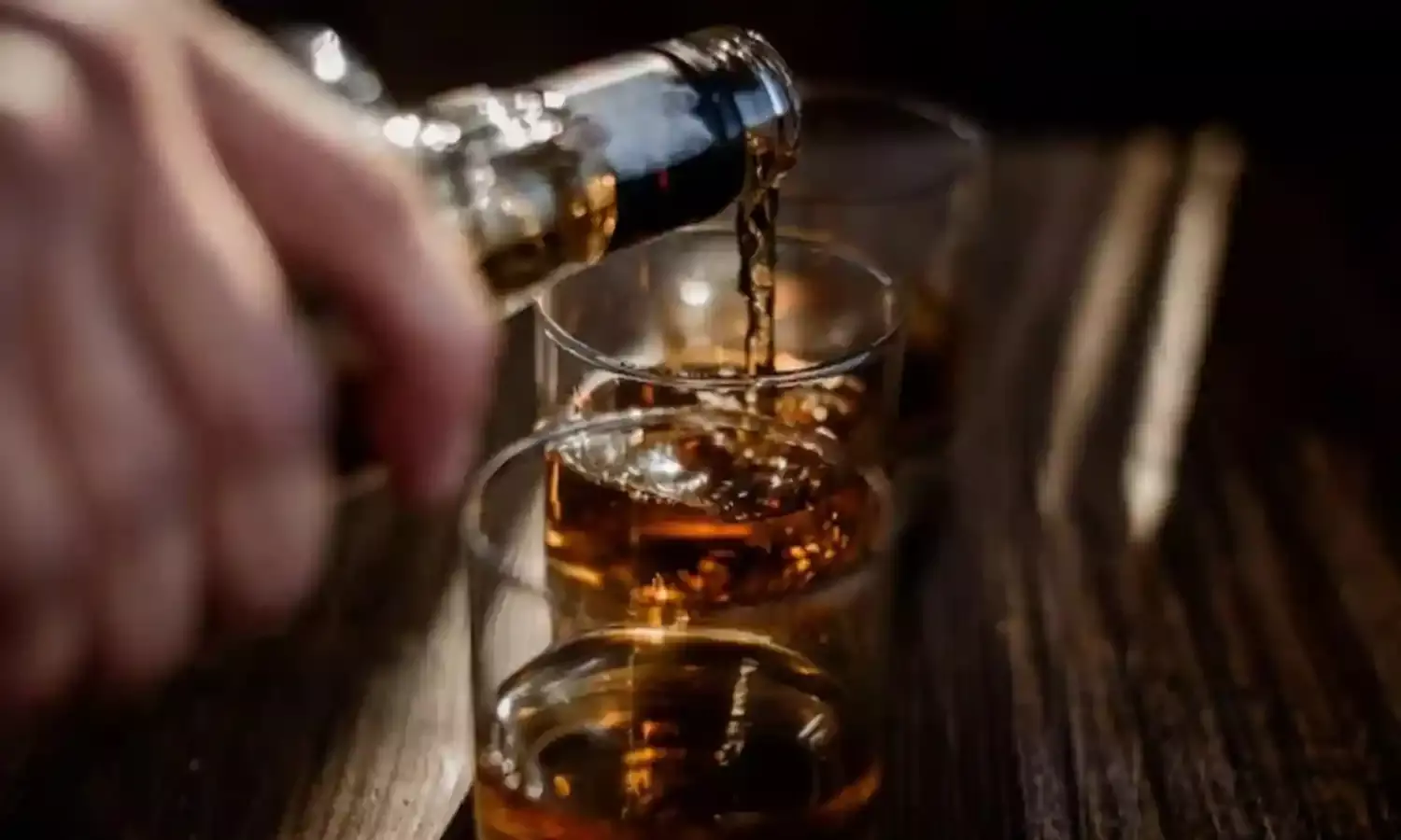 Cheapest Liquor : మద్యం ప్రియులకు గుడ్ న్యూస్.. అక్కడ ఒక ఫుల్ బాటిల్ రూ.35 మాత్రమే. Cheapest Liquor : మద్యం ప్రియులకు గుడ్ న్యూస్.. అక్కడ ఒక ఫుల్ బాటిల్ రూ.35 మాత్రమే.