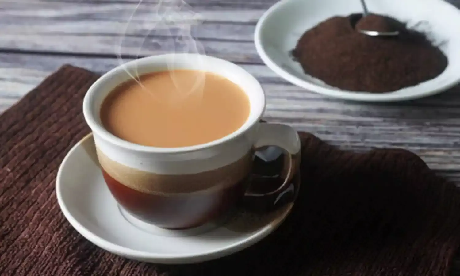 Health News: శీతాకాలంలో వేడి చాయ్.. కీళ్ల నొప్పులు తప్పవంటున్న ఎయిమ్స్ ఆర్థోపెడిక్.. Health News: శీతాకాలంలో వేడి చాయ్.. కీళ్ల నొప్పులు తప్పవంటున్న ఎయిమ్స్ ఆర్థోపెడిక్..