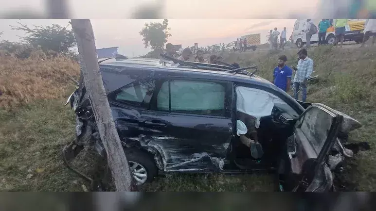 Mahantesh Bilagi: కర్ణాటకలో ఘోర రోడ్డు ప్రమాదం.. ముగ్గురు మృతి