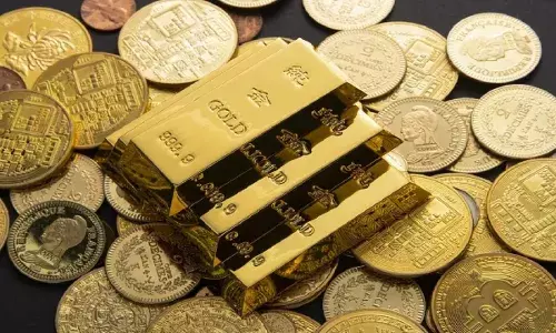 Gold Price : వచ్చే ఏడాది బంగారం ధర ఔన్స్‌కు $5,000 డాలర్లకు చేరే అవకాశం..ఇండియాలో ఎంత?