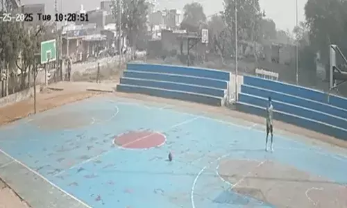 Chandigarah: ప్రాక్టీస్ చేస్తుండగా ప్రమాదం.. ప్రాణాలు కోల్పోయిన బాస్కెట్ బాల్ యువ క్రీడాకారుడు.. Chandigarah: ప్రాక్టీస్ చేస్తుండగా ప్రమాదం.. ప్రాణాలు కోల్పోయిన బాస్కెట్ బాల్ యువ క్రీడాకారుడు..