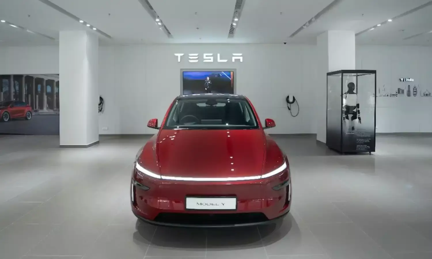 Tesla : టెస్లా సెన్సేషన్.. గురుగ్రామ్లో తొలి ఆల్-ఇన్-వన్ సెంటర్ ప్రారంభం. Tesla : టెస్లా సెన్సేషన్.. గురుగ్రామ్లో తొలి ఆల్-ఇన్-వన్ సెంటర్ ప్రారంభం.