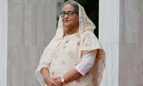 Bangladesh: అవినీతి కేసులో మాజీ ప్రధాని హసీనాకు 21 ఏళ్ల జైలు శిక్ష.. Bangladesh: అవినీతి కేసులో మాజీ ప్రధాని హసీనాకు 21 ఏళ్ల జైలు శిక్ష..