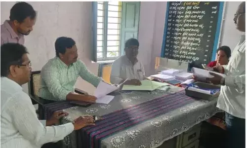 LOCAL WAR: తెలంగాణలో కొనసాగుతున్న నామినేషన్ల పర్వం