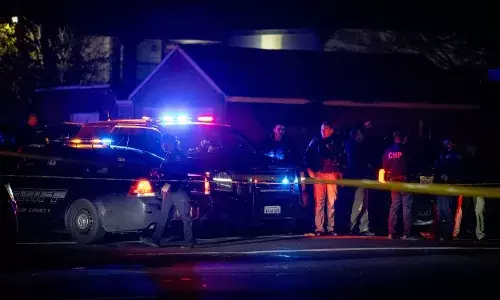 California Shooting: కాలిఫోర్నియాలో చిన్నారి పుట్టిన రోజు వేడుకల్లో కాల్పులు.. నలుగురు మృతి California Shooting: కాలిఫోర్నియాలో చిన్నారి పుట్టిన రోజు వేడుకల్లో కాల్పులు.. నలుగురు మృతి