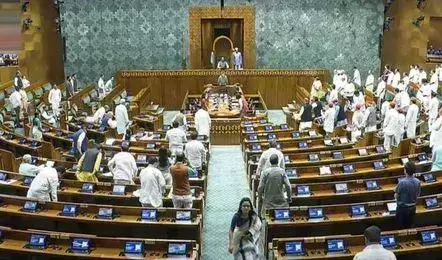 Parliament: ‘సర్’పై పట్టువీడని విపక్షాలు-లోక్‌స‌భ వాయిదా