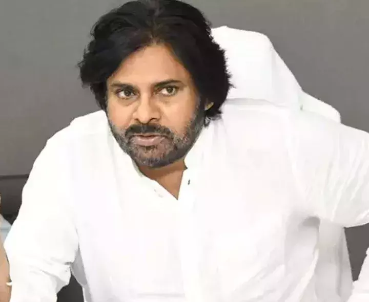 PAWAN: పవన్ నీ సినిమాలు ఆపుతాం: మంత్రి కోమటిరెడ్డి