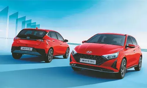 Hyundai : హ్యుందాయ్ క్రిస్మస్ గిఫ్ట్.. ఆ 6 కార్లపై రూ.85,000 వరకు తగ్గింపు..ఈ ఆఫర్ మిస్ కావద్దు!